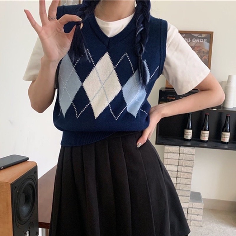 Áo Gile, áo Croptop Kẻ Sọc Thoi Form Rộng Nữ Phong Cách Hàn Quốc | BigBuy360 - bigbuy360.vn