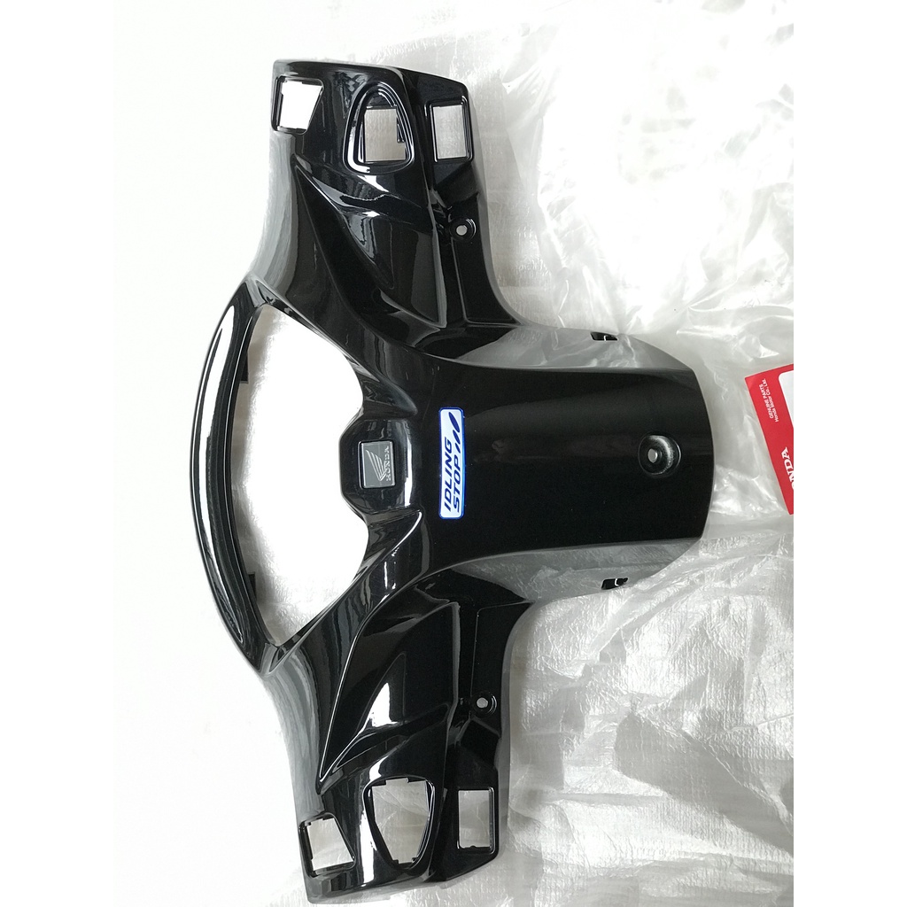 Nắp / ốp sau tay lái / bợ cổ, gáy VISION mới  - HONDA - hàng chính hãng HONDA