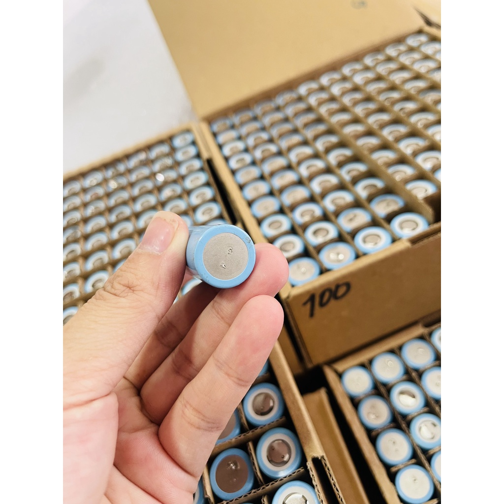 Pin LGMH1 CHEM mới 99%