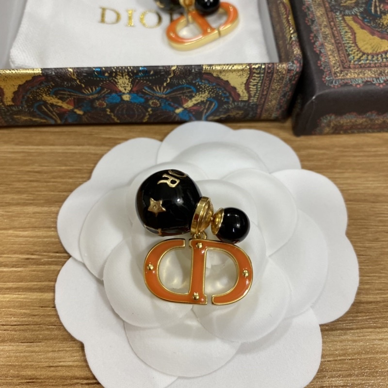 Khuyên tai dior_cao cấp