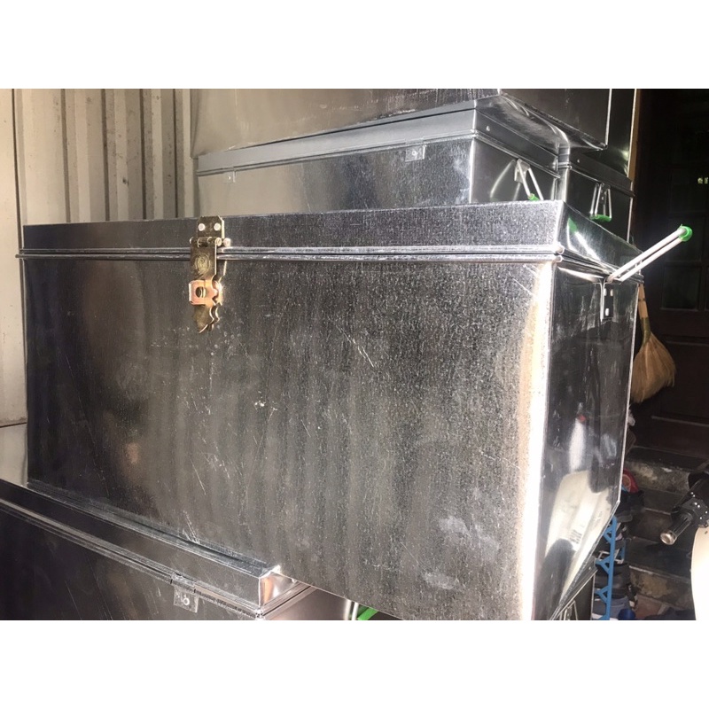 Hòm tôn kt D80cm x R45cm x C35cm.