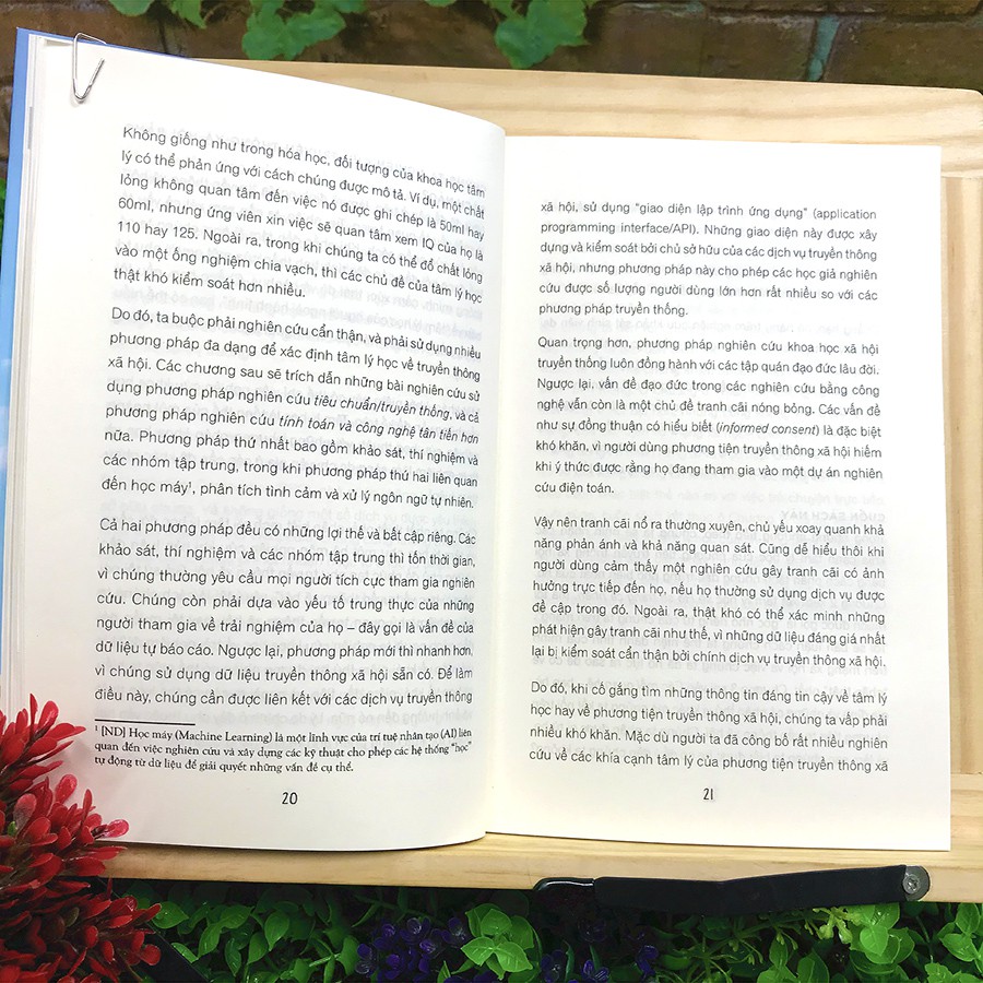 Sách - Tâm Lý Học Nói Gì Về Truyền Thông Xã Hội? (Kèm Bookmark) | BigBuy360 - bigbuy360.vn