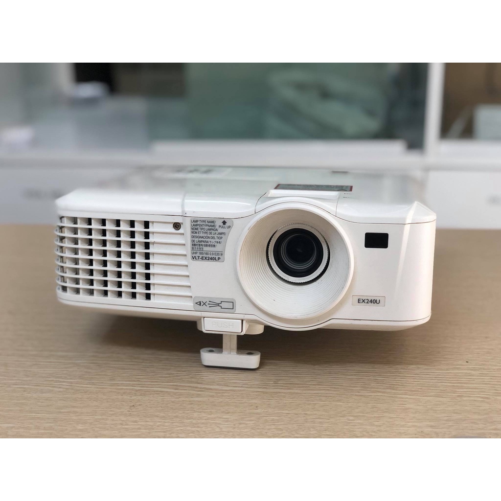 Máy chiếu cũ Mitsubishi EX240U