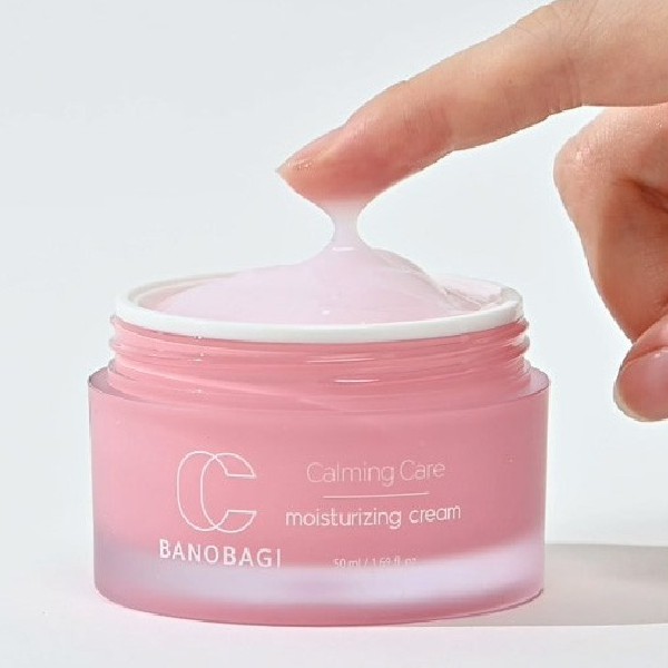 Kem dưỡng ẩm sáng da Banobagi Calming Care Moisturizing Cream (Màu hồng) 50ml