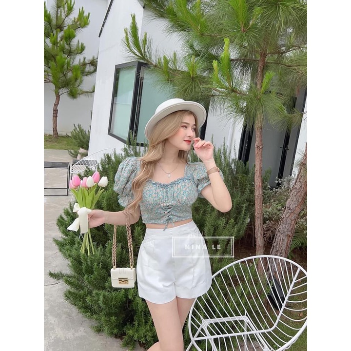 Set bộ croptop hoa nhí tay bồng chun eo mix quần short trắng BRN10277