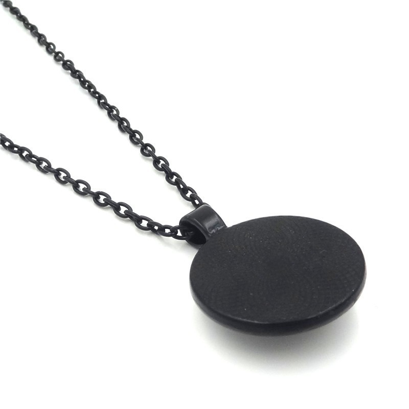 Mặt dây chuyền bằng đá quý của nam giới Vòng cổ Bùa thần Horus Ai Cập cổ đại