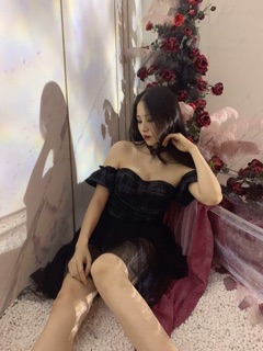 sét váy cá tính kèm chocker( ảnh khách mặc)