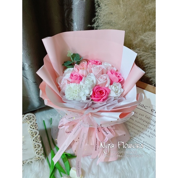 Bó Hoa Sáp Mix Kèm Túi Xách và Thiệp