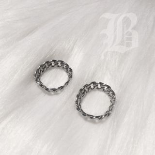 Ring chain couple