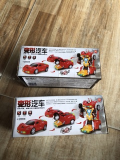 Oto rô bôt biến hình tự động