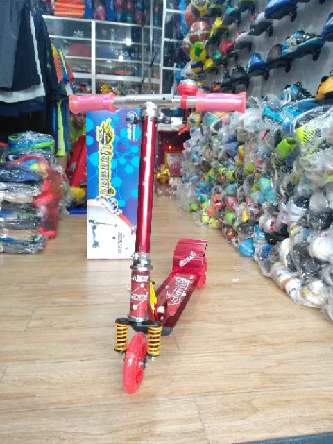 Xe đẩy scooter ( hình tại shop)