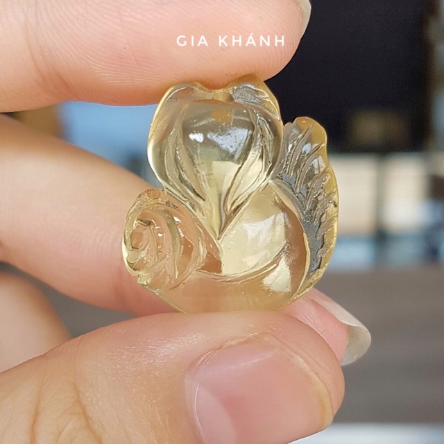 Hồ Ly ôm hoa mẫu đơn (hàng đẹp)