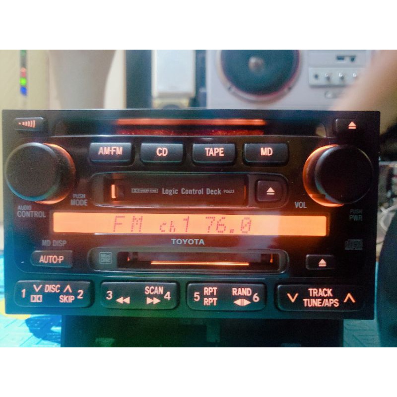 Đầu phát nhạc Pioneer Toyota CD MD TAPE AUX RADIO giành lắp chung cho các loại xe