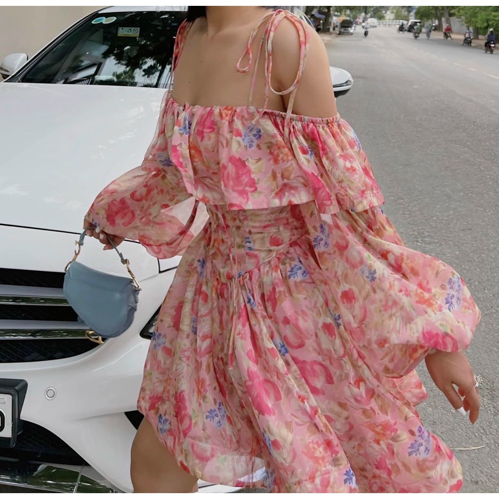 Váy voan hoa đỏ trễ vai thắt nơ vai xinh xẻo