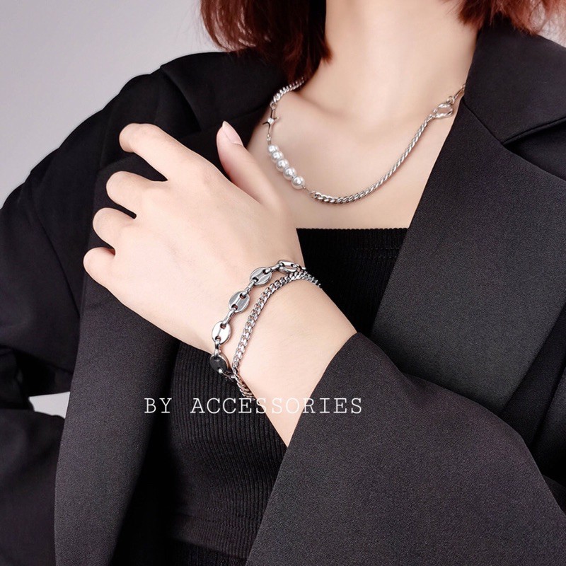 Lắc tay titan xích kép hạt dẹp tag less is more không gỉ