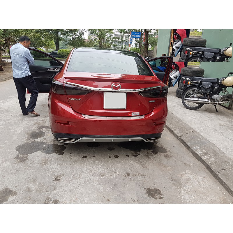 Tay cốp Mazda 3 2016