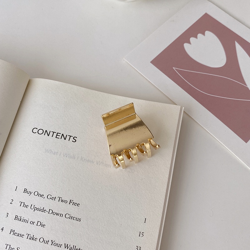 Kẹp Tóc Mini Bằng Kim Loại Hình Cá Mập Tiện Dụng Cho Nữ