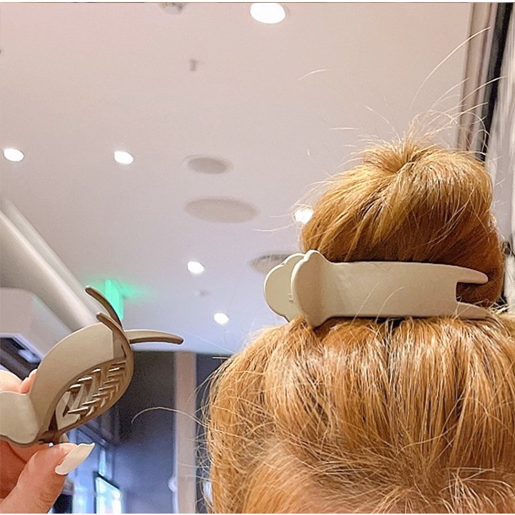 Kẹp tóc càng cua trơn 3 răng màu đơn giản K133