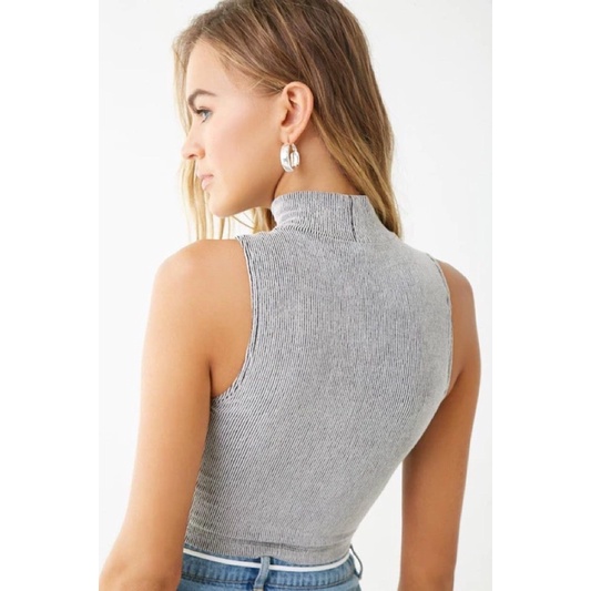 Áo thun gân cổ lọ ôm body Sleeveless Ribbed Mock Neck Top • Storenyy