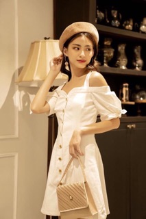 Đầm 2 dây trễ vai đính nút giữa