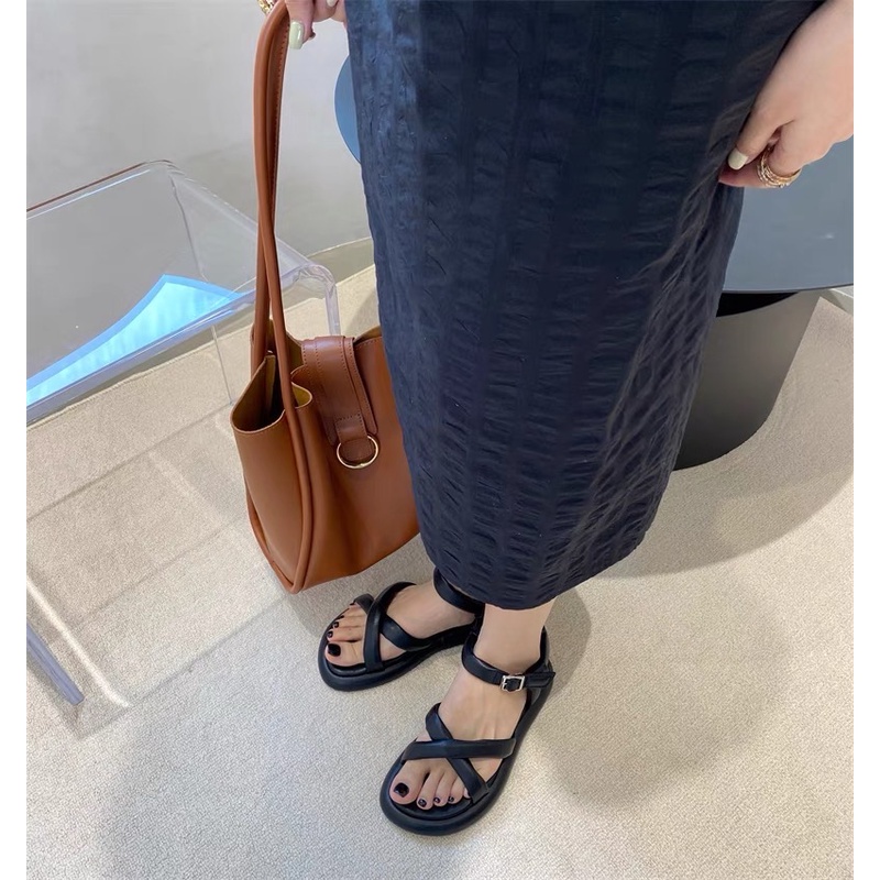 Giày sandal nữ chéo ulzzang đế xuồng trơn 3p chéo đế cao nữ Shoes Paradise SD011