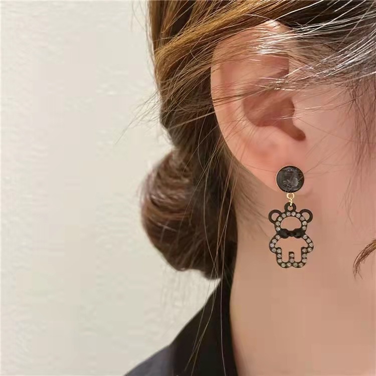 Bông Tai Hình Chú Gấu Nhỏ Dễ Thương Thời Trang Thu Đông 2022 Cho Nữ