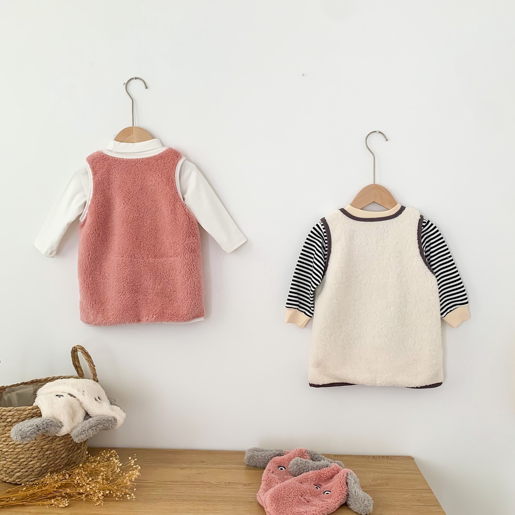 Bộ Áo Liền Quần Không Tay + Vớ Bông Cho Bé
