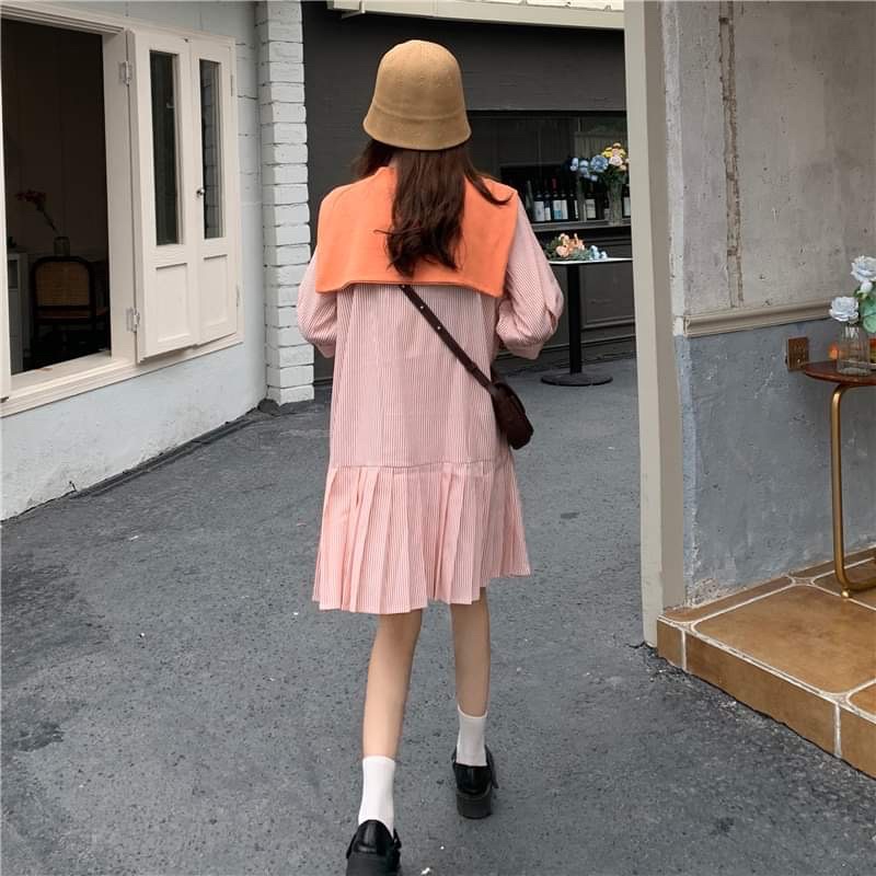 Set váy sơ mi kẻ sọc + áo choàng ngoài