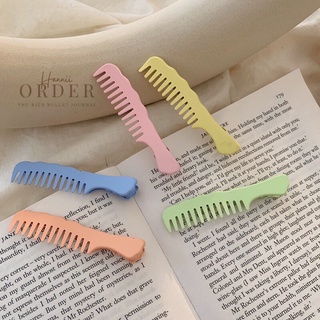Kẹp tóc hình chiếc lược màu pastel