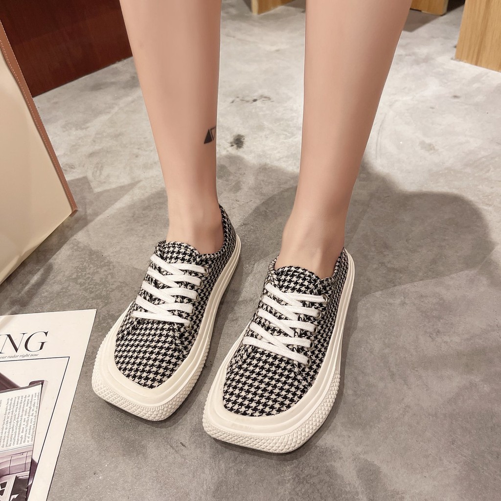 [ Mã 66CBSALE giảm 30K đơn 200K] Giày Vải Canvas Đế Bằng Mũi Vuông Phối Dây Thắt Sành Điệu Cho Nữ | BigBuy360 - bigbuy360.vn
