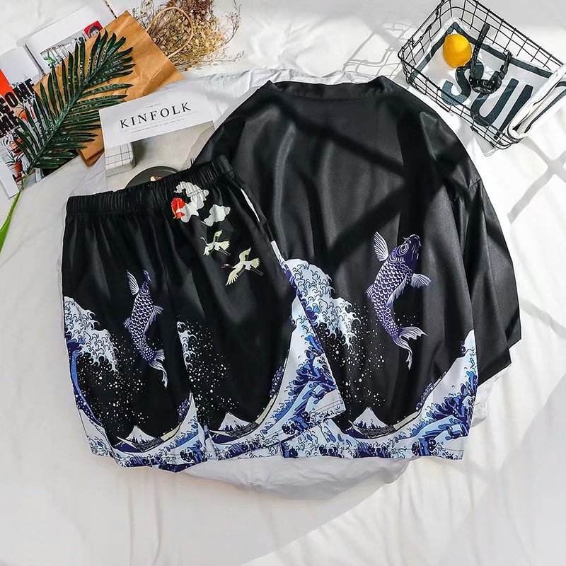 Set of men's short-sleeved shirt and wide-leg shorts with a flamingo print