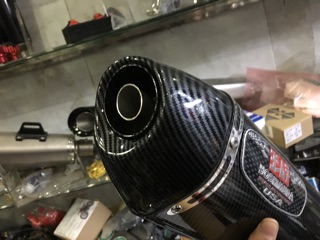 Lon Pô Yoshimura Full Cacbon + Phụ Kiện