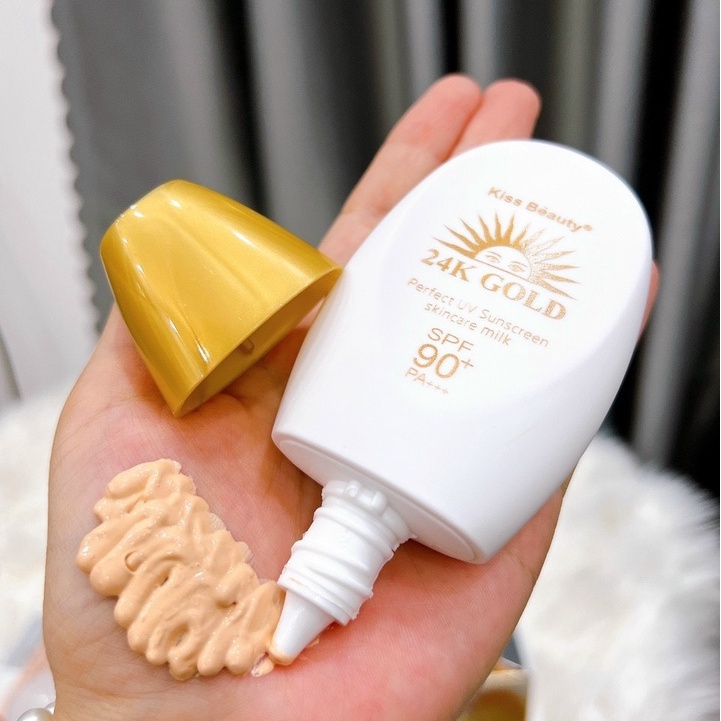 Kem nền chống nắng Gold 24k Spf 90+