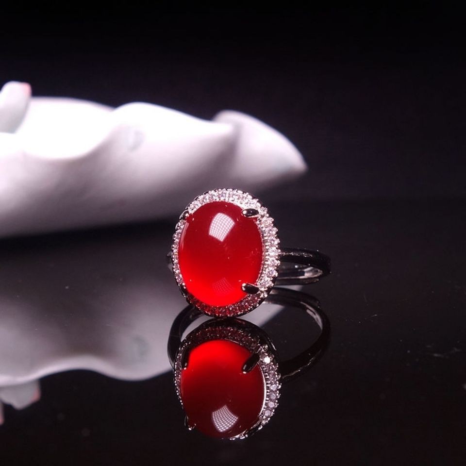 Mặt nhẫn chalcedony mã não tự nhiên mẫu nữ miệng sống có thể điều chỉnh móng vuốt ngọc cài đặt màu thời trang cho