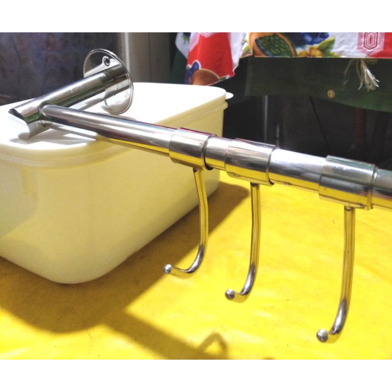 Thanh treo inox có móc di động, cố định. Móc treo chữ S, hình bướm