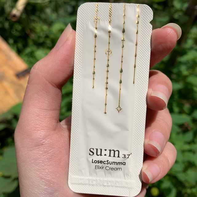 SET 30 GÓI KEM DƯỠNG SUM37