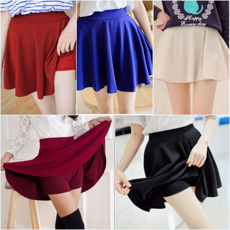 Váy ngắn xếp li đáng yêu