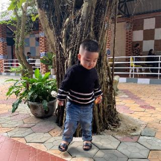 Giày sandal bé trai