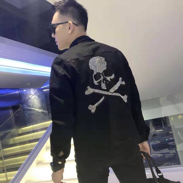 Áo khoác bò Đính đá siêu cấp có sẵn !!