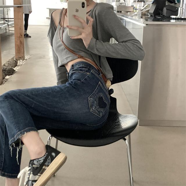 Quần jean ống đứng lưng cao co giãn phối túi trái tim thời trang xuân thu mới cho nữ 2021