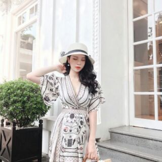 Váy tiểu thư xòe