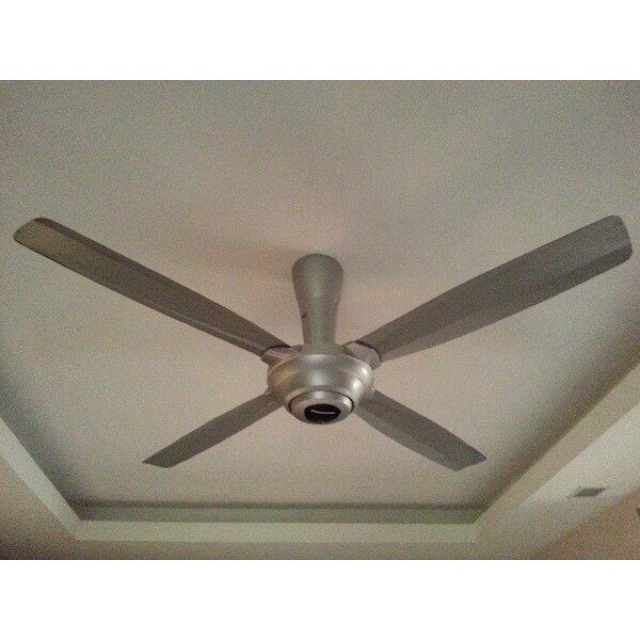 Quạt trần Panasonic F - 56MZG - G0 4 cánh