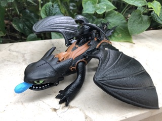 Mô hình rồng Toothless