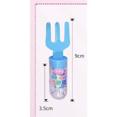 set 6 kẹo mút dạng thỏi son có kèm đồ chơi múc cát