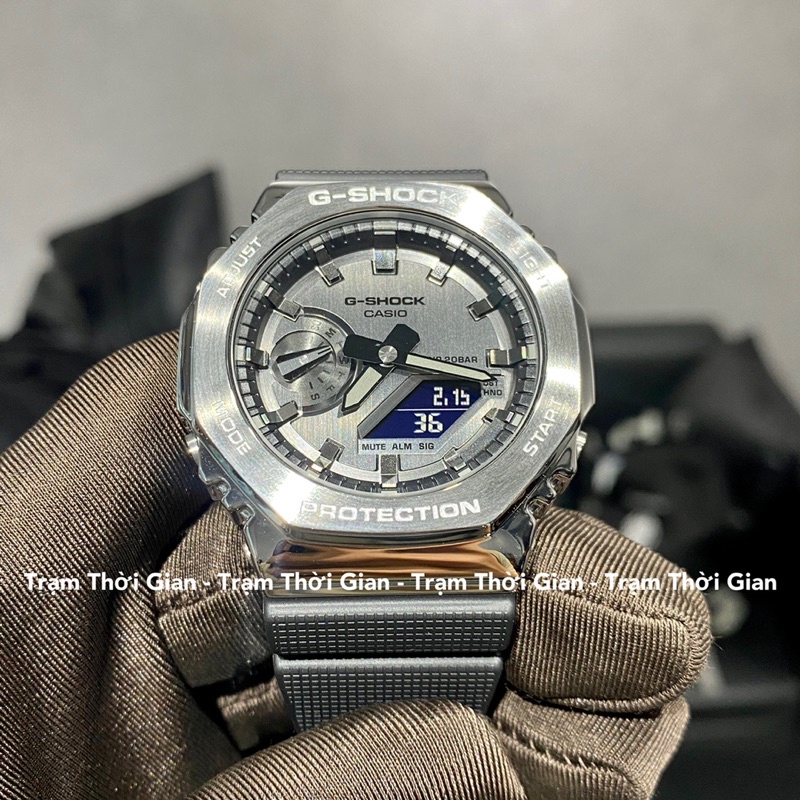 Đồng hồ nam Casio G-shock GM-2100-1A khung và mặt kim loại cực sang chảnh