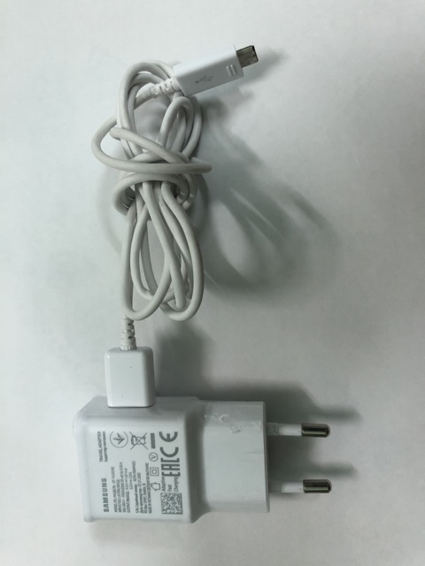 Bộ Adapter sạc kèm cáp Micro Samsung TA20HW