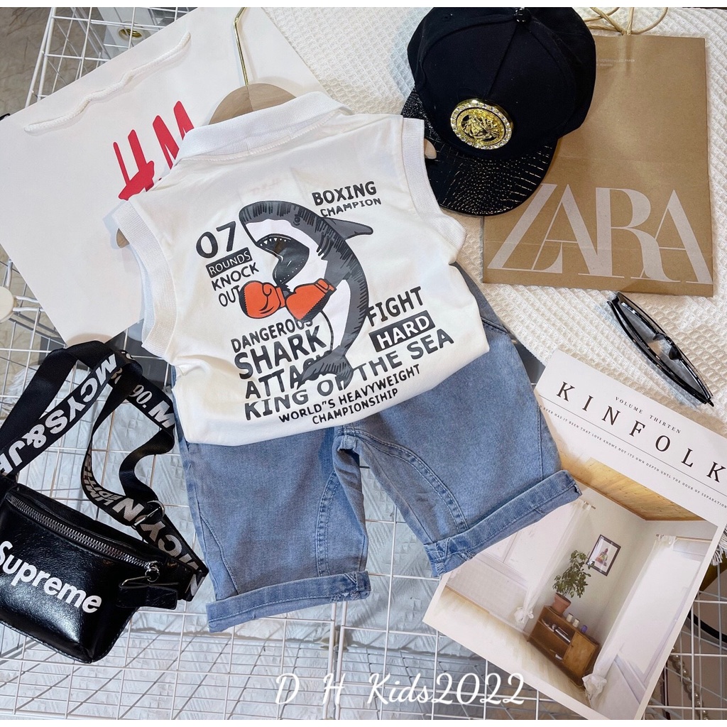 BOT08 - Bộ bé trai, quần jean + áo phông 3 lỗ in hình cá heo cho bé từ 15-35kg