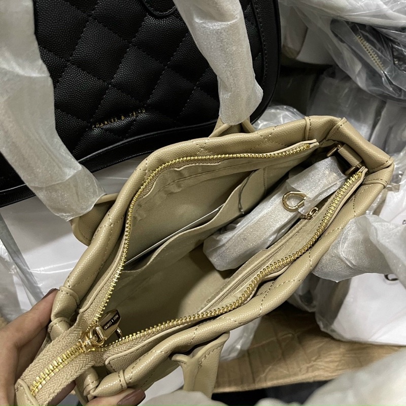 TÚI MICAELA TWEED QUILTED SCULPTURL TOTE