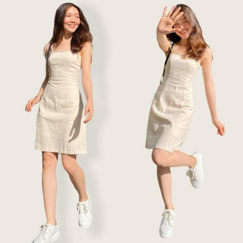 ĐẦM TRẮNG KIỂU HAI DÂY ĐÍNH NÚT BỌC | BigBuy360 - bigbuy360.vn