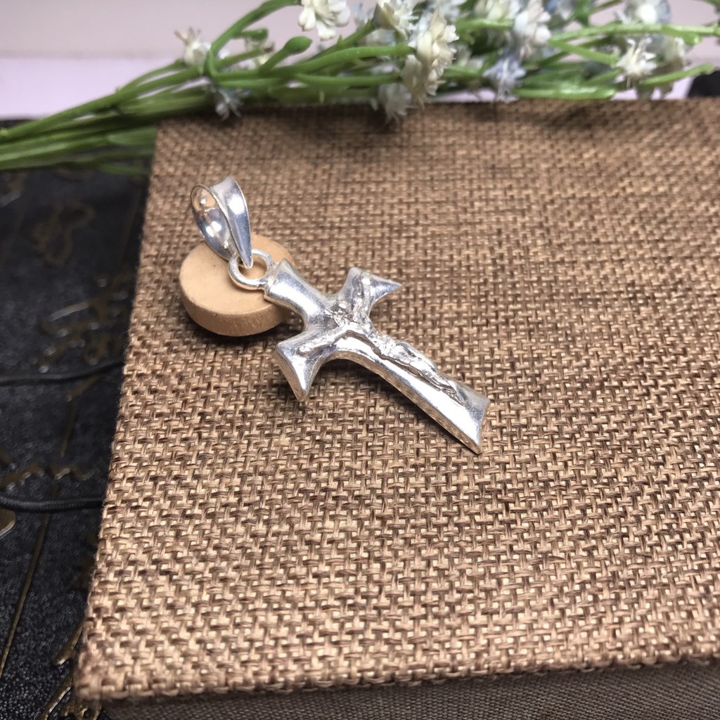 Mặt dây chuyền thánh giá bằng bạc kt 4x2,5cm